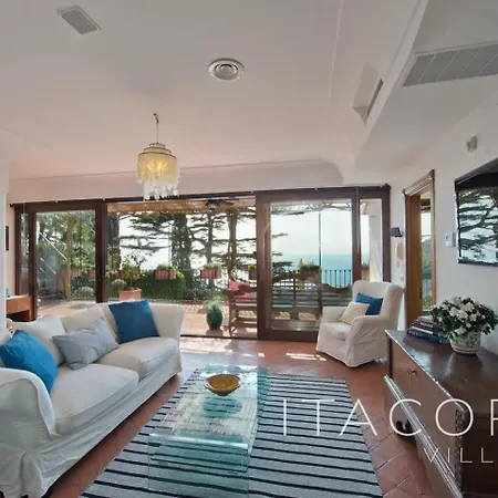 Villa Gaia - Sea View, Pool, Terrace, Patio & Courtyard