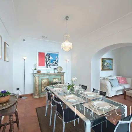 Gaia - Sea View, Pool, Terrace, Patio & Courtyard Positano
